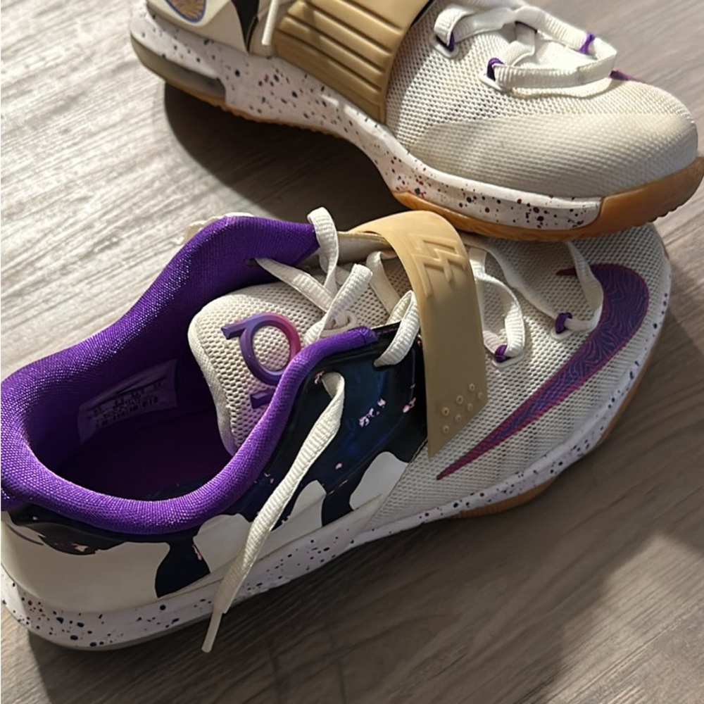 Jordan Women's Sneakers in Burgundy and Cream - Picture 3 of 7